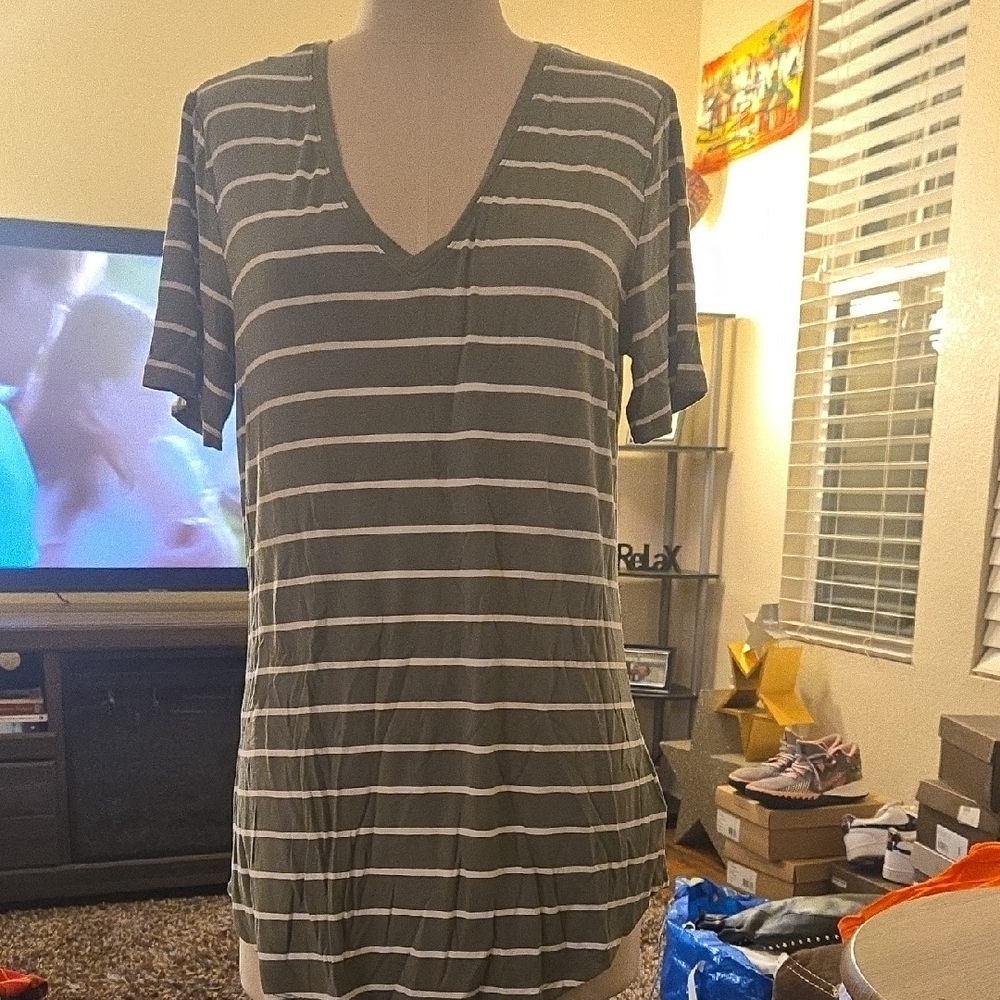 Old Navy Green and White Striped V-Neck Tee